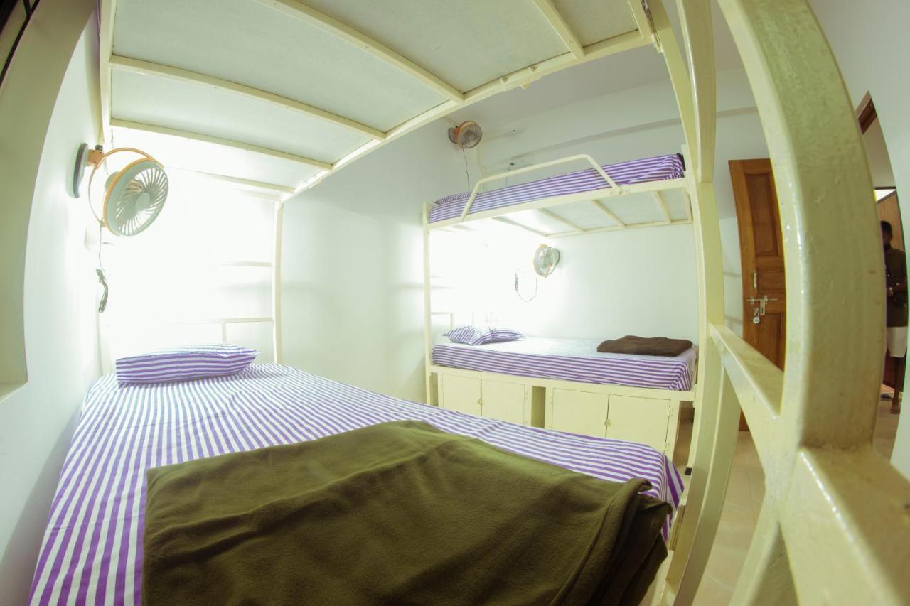 Bonds Hostel Candolim Dış mekan fotoğraf