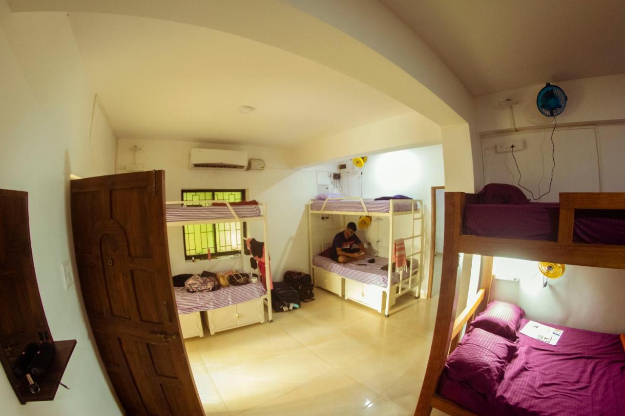 Bonds Hostel Candolim Dış mekan fotoğraf